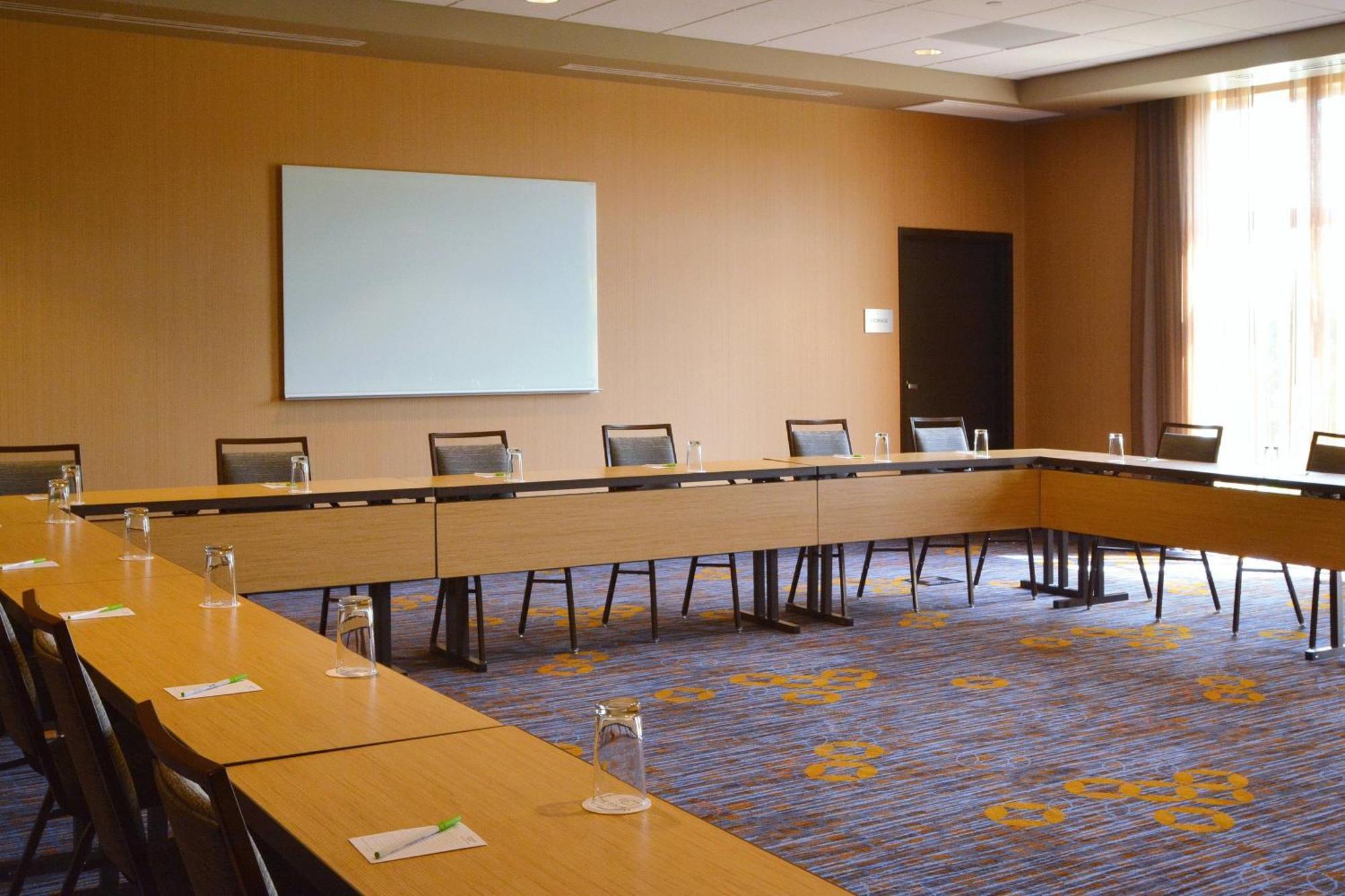 Courtyard By Marriott Youngstown Canfield Kültér fotó